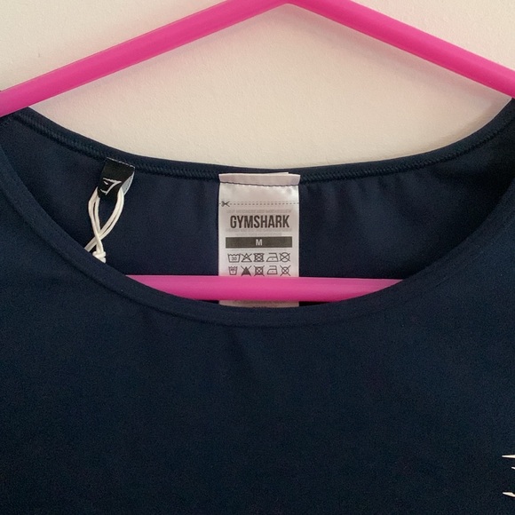 ⭐️HOST PICK⭐️ [M] NWT - GYMSHARK everyday cap sleeve tee - Picture 3 of 6